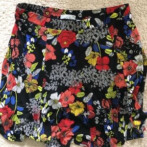 Susan Graver floral ladies Skirt Skort Shorts Size Medium Black Red Yellow